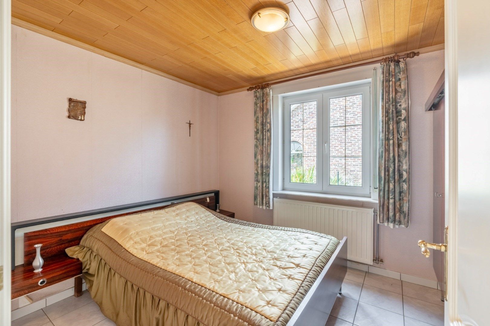 Vrijstaande, gelijkvloerse gezinswoning gelegen op een perceel van 6a18ca op een rustige locatie nabij het centrum van Neeroeteren!  foto 12