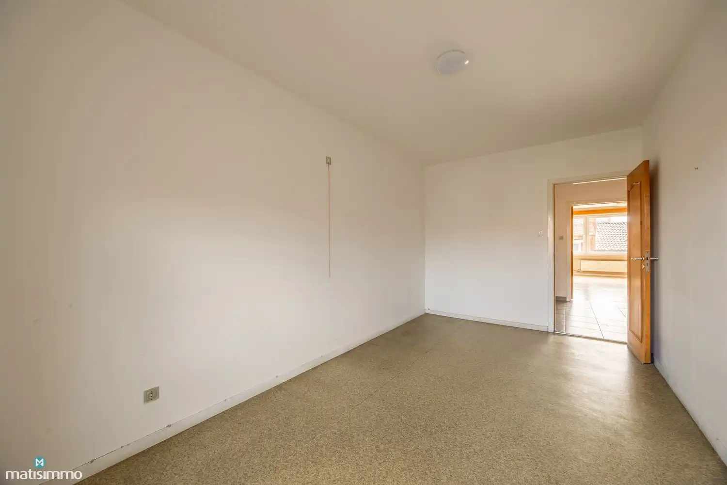 APPARTEMENT MET 2 SLAAPKAMERS, 2 TERRASSEN EN AUTOSTAANPLAATS OP WANDELAFSTAND VAN TONGEREN-CENTRUM foto 18