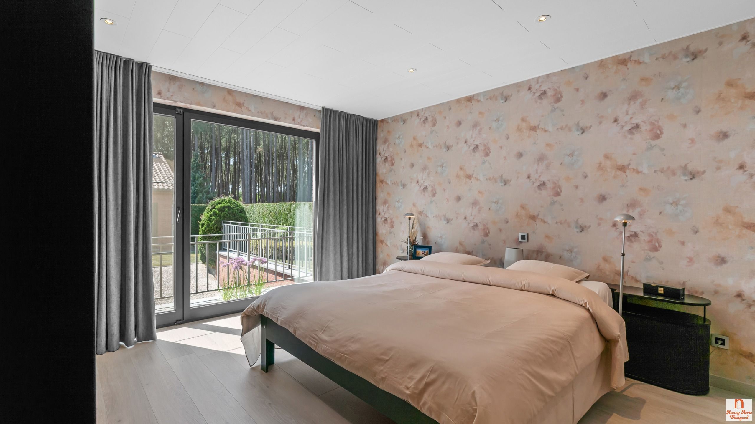Luxueuze villa met overdekt zwembad, bos en weiland foto 36