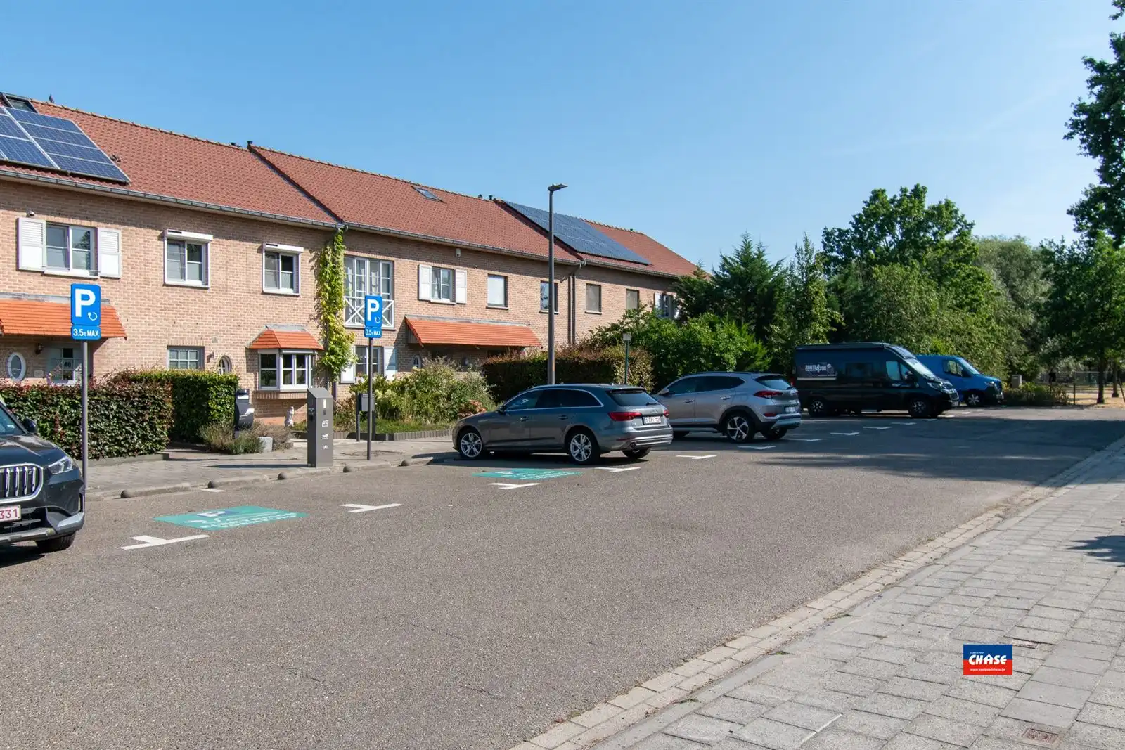 Instapklare gezinswoning met 3 slaapkamers en tuin foto 26