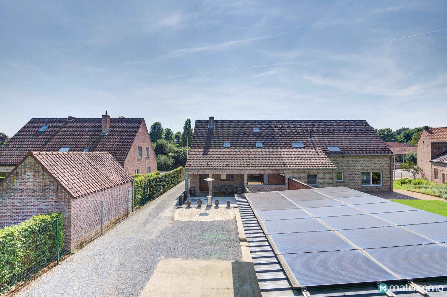 GEZINSWONING MET 4 SLAAPKAMERS, ZONNEPANELEN EN ZWEMBAD TE KORTESSEM foto 45