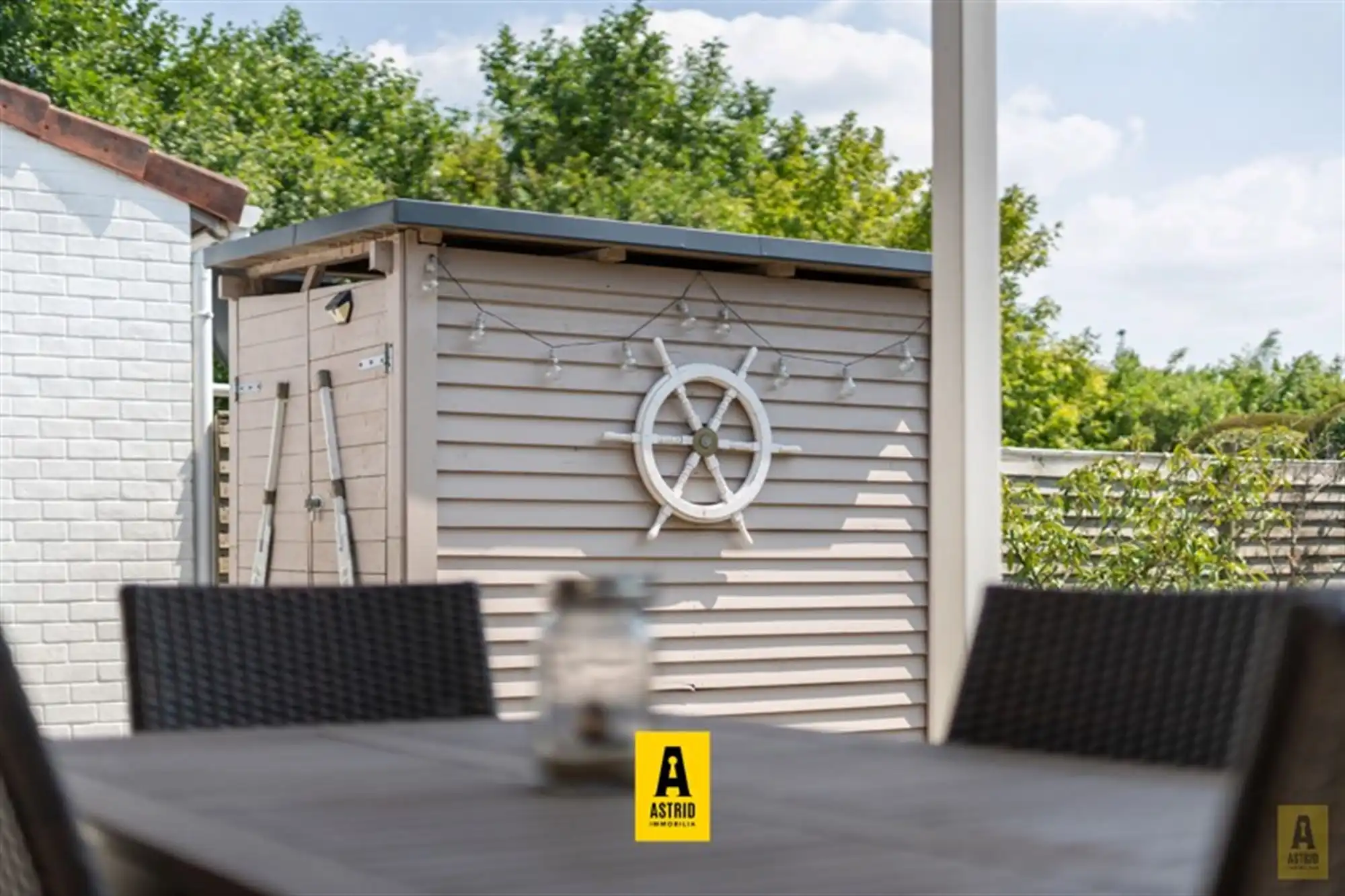 Schitterende vakantiewoning met parking en zonnige tuin! foto 17