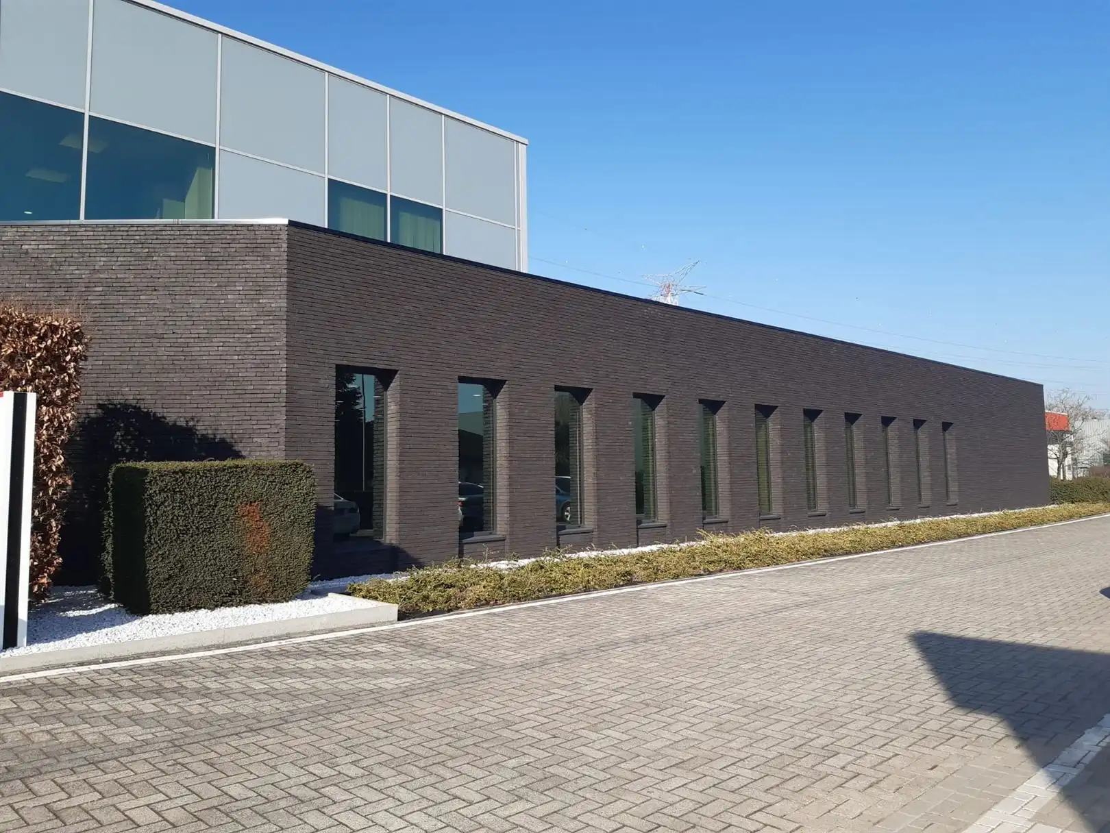 Polyvalent bedrijfgebouw te huur in Schelle foto {{pictureIndex}}