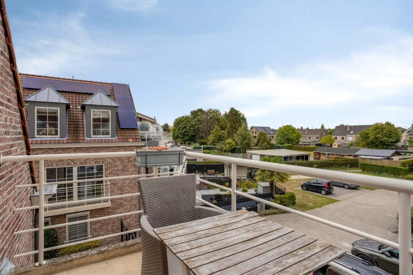 Stijlvol dakappartement met 2 slaapkamers en alle comfort foto 3