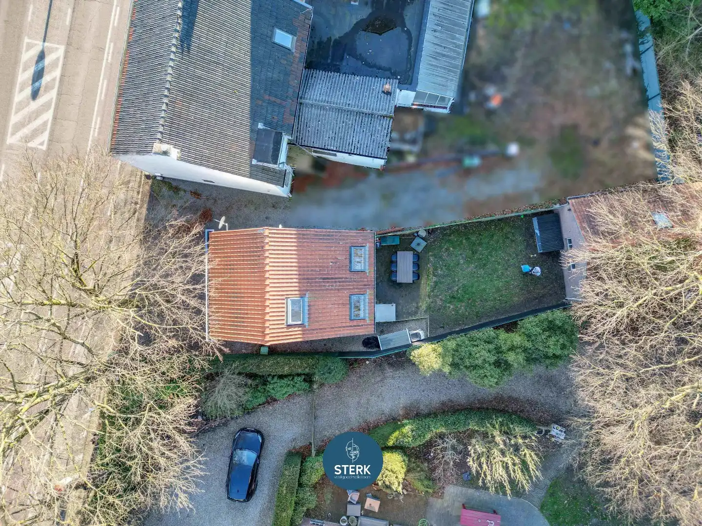 INSTAPKLARE WONING MET OP EEN CENTRALE LOCATIE LANAKEN !  foto 4