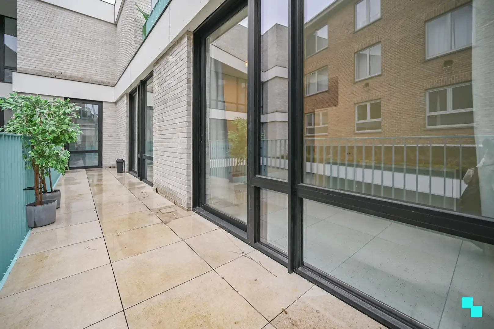 Studentenkamer met eigen badkamer en terras, centrum Kortrijk foto 8