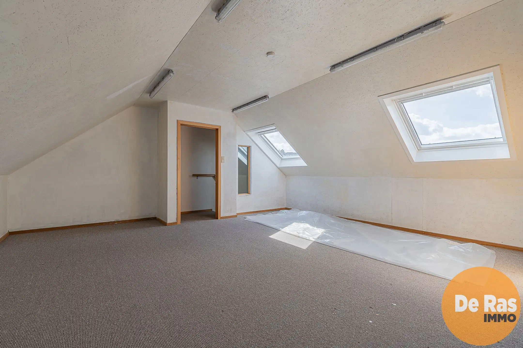 WICHELEN - Centraal gelegen halfopen bebouwing met 4 slpk.  foto 17