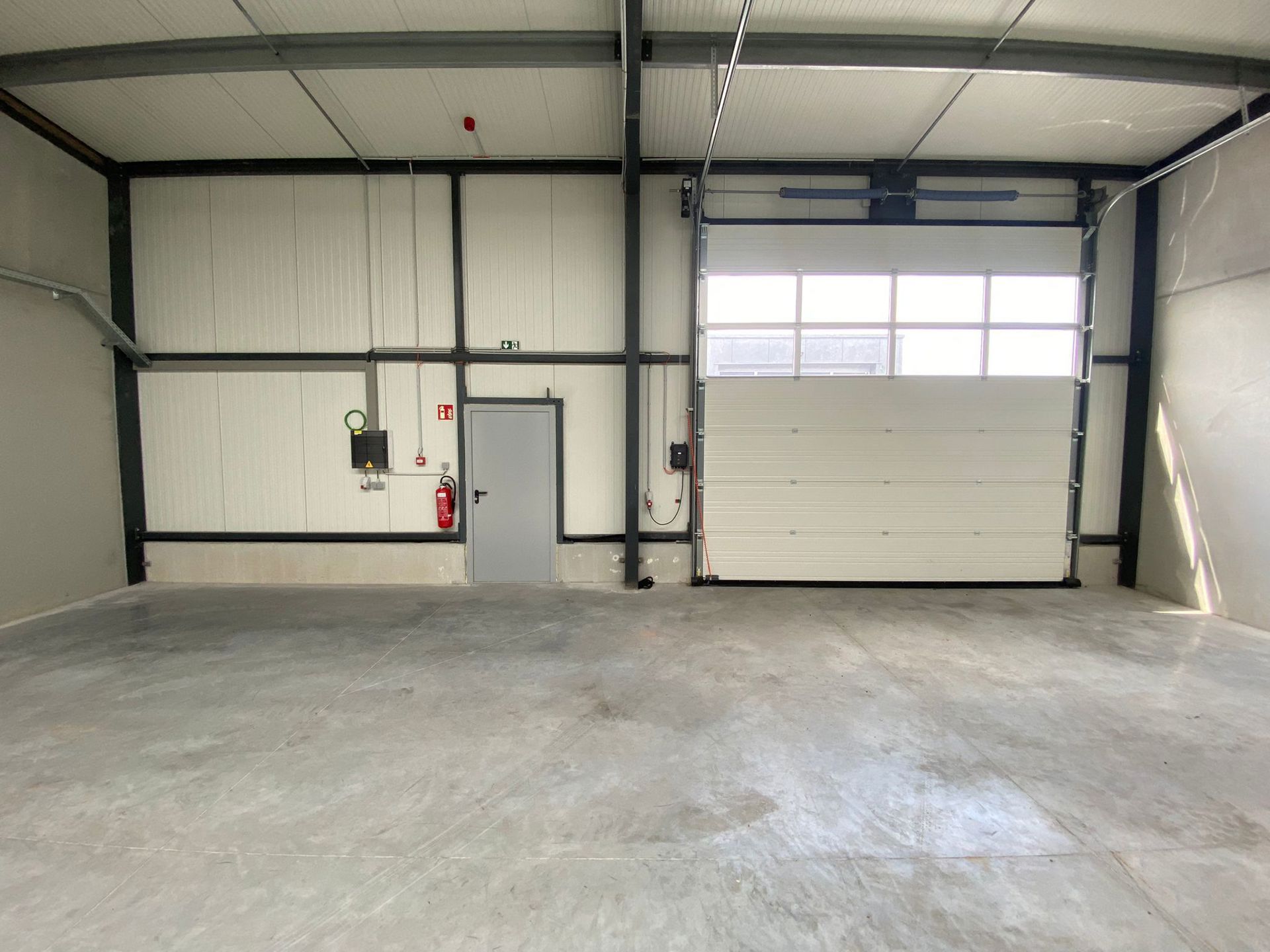 Magazijnen te huur foto 4