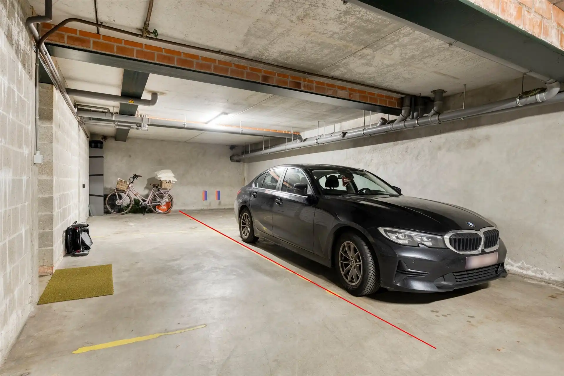 Uitstekend gelegen 3 slaapkamerappartement met 2 autostaanplaatsen (105m²) foto 15