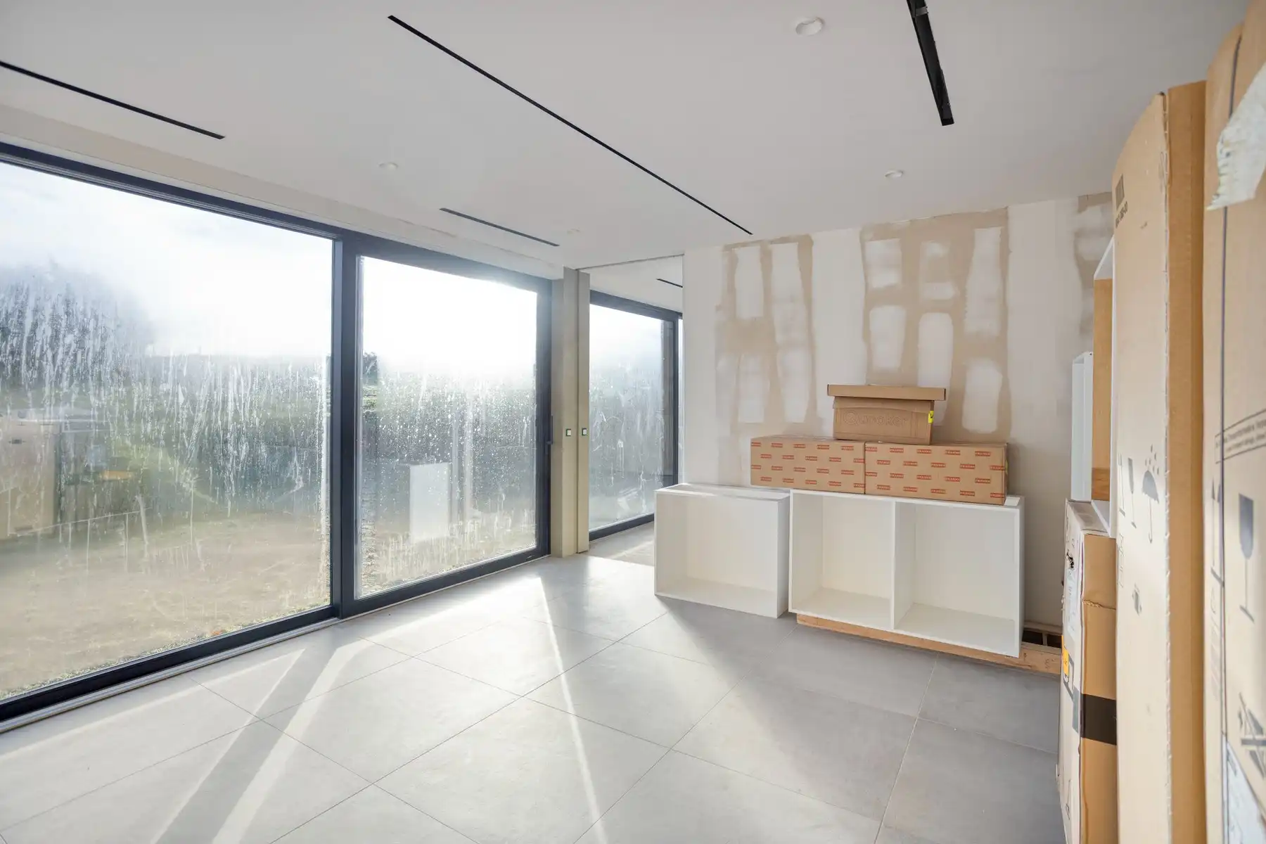 Moderne, af te werken woning op een perceel van 10a 58ca. foto 10