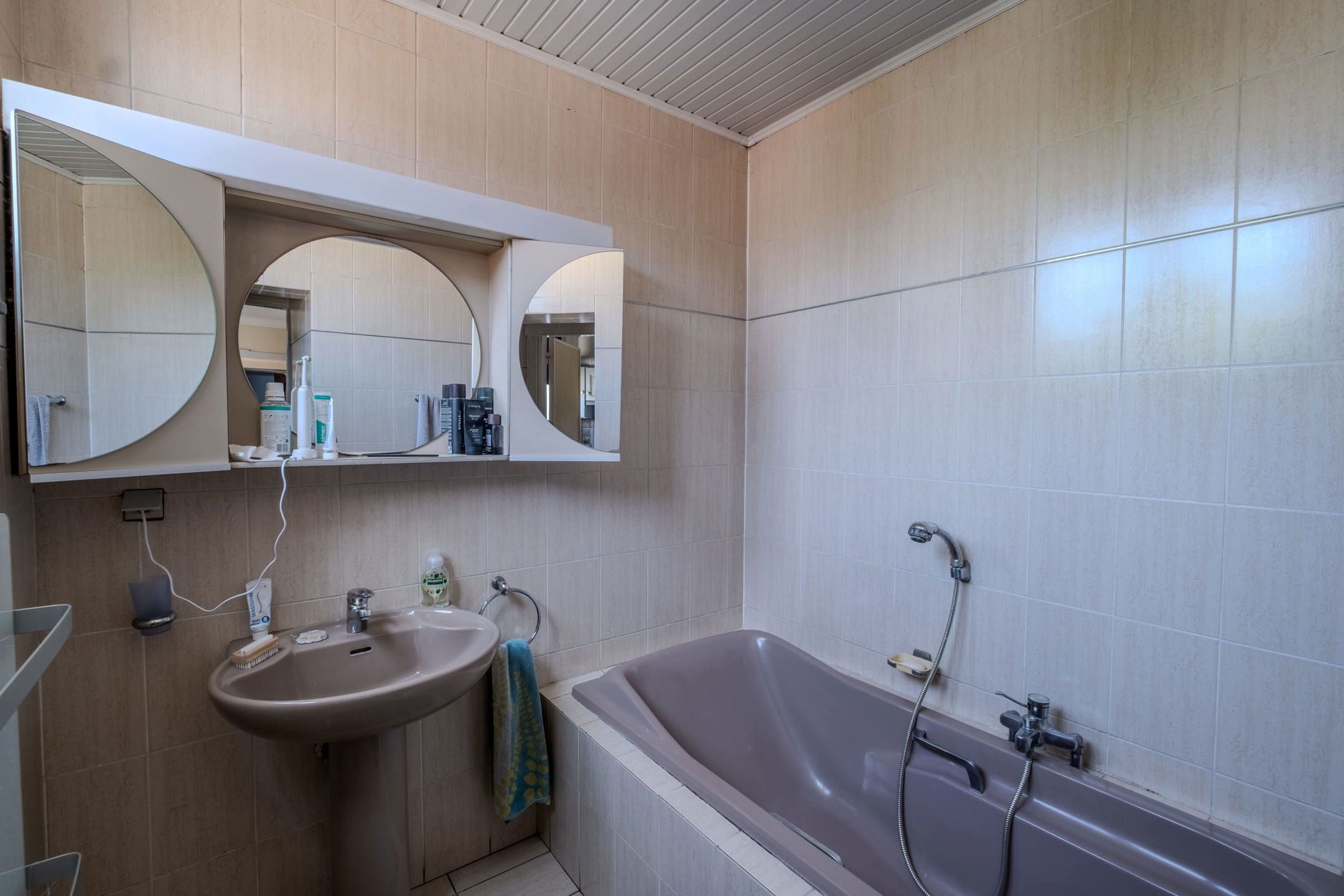 Woning met magazijn en studio op toplocatie te Merksem foto 11