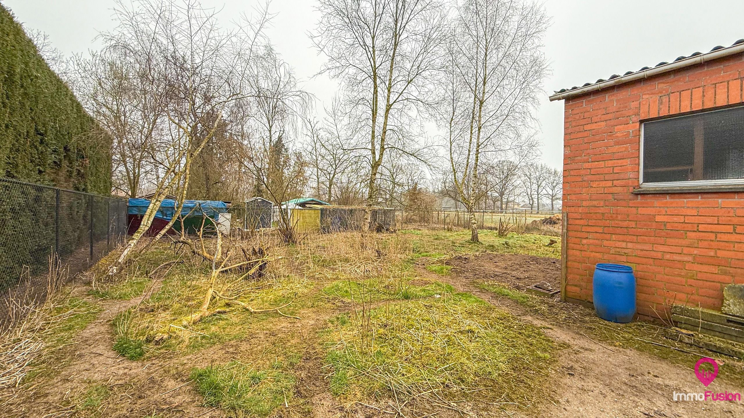 Prachtige brede bouwgrond met magazijn op 20 are! foto 34