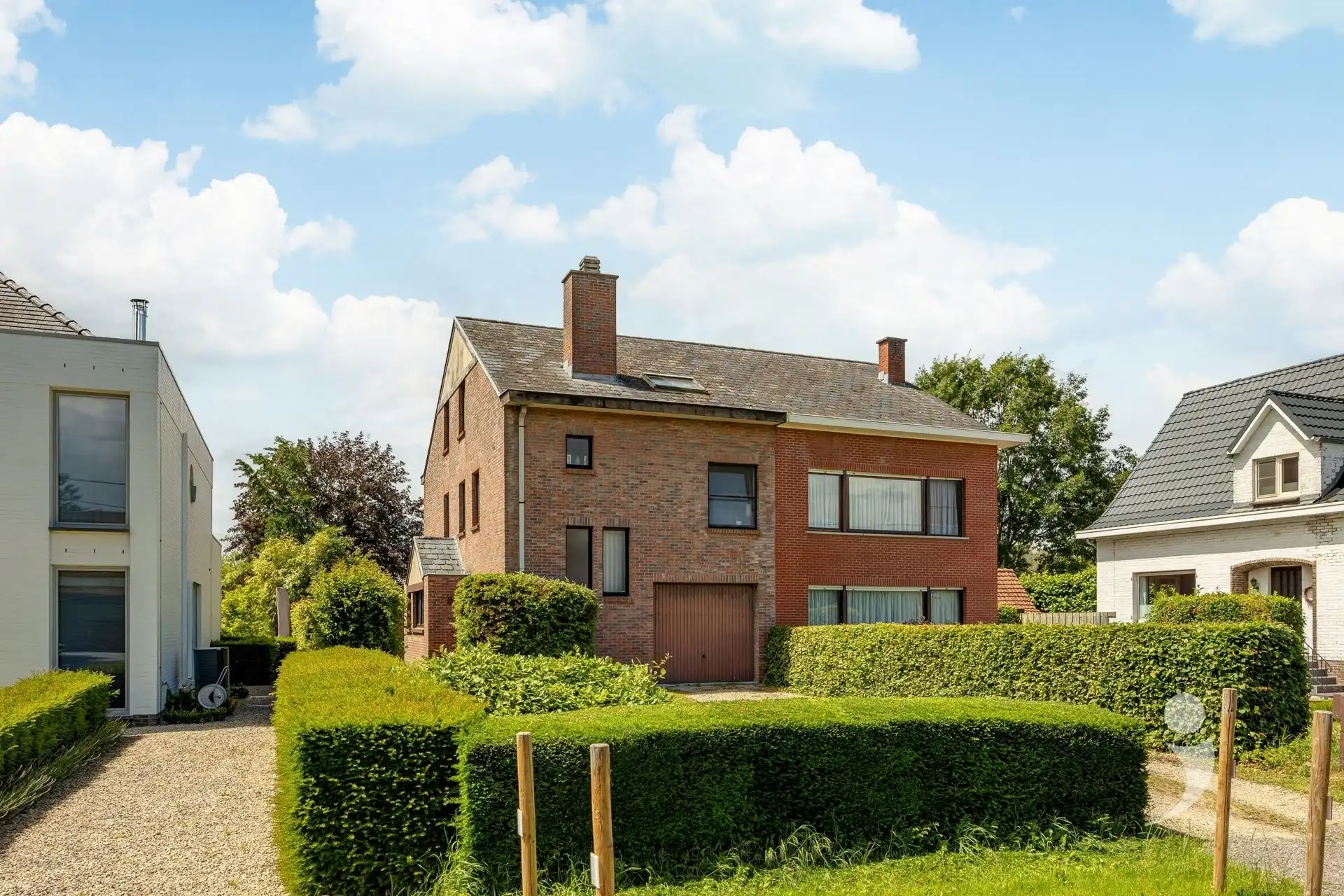 Ruime woning in een doodlopende straat! foto 2