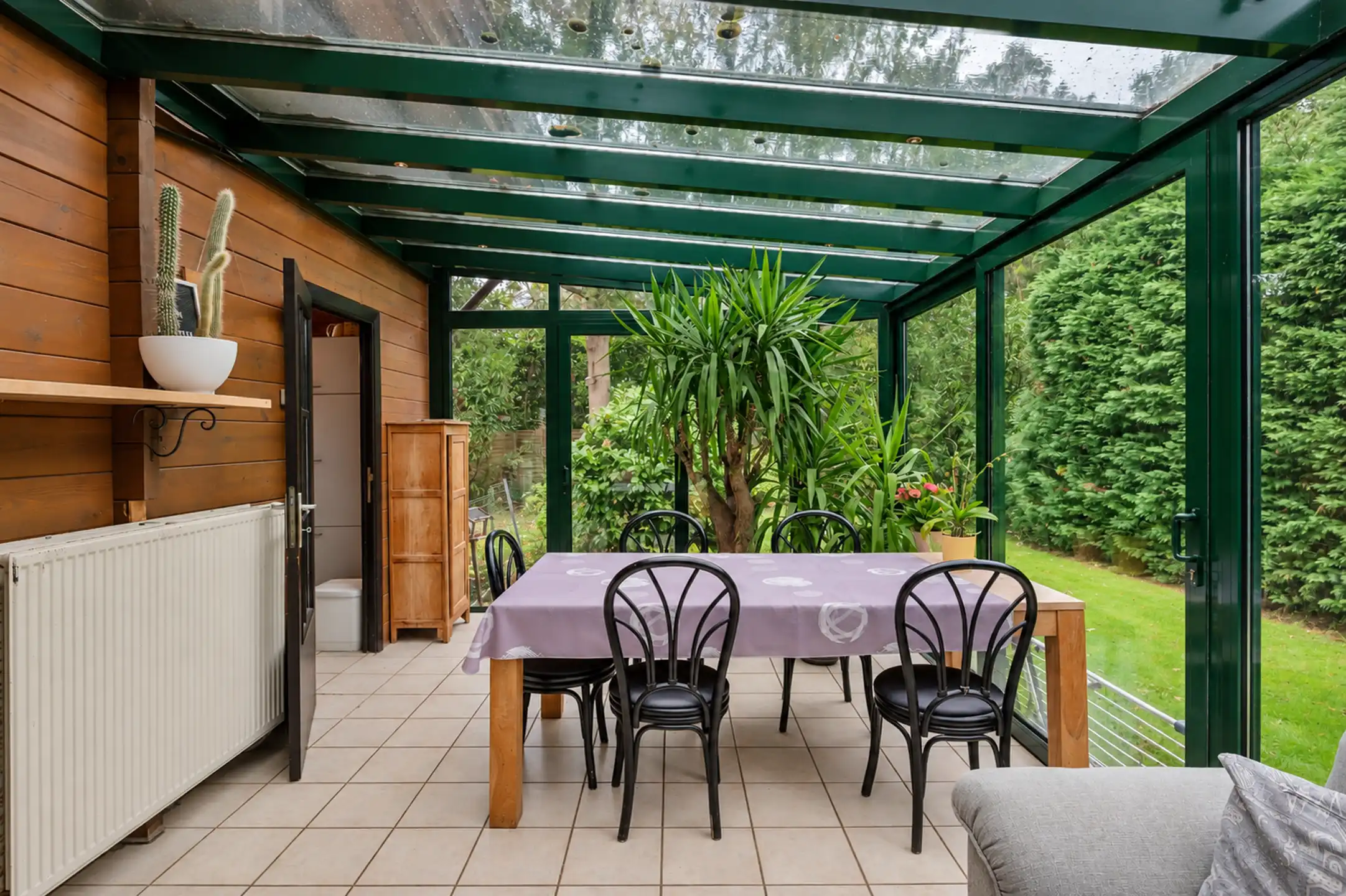 Charmante woning in chaletstijl met 3 slaapkamers en groene tuin nabij de Kalmthoutse Heide foto 11
