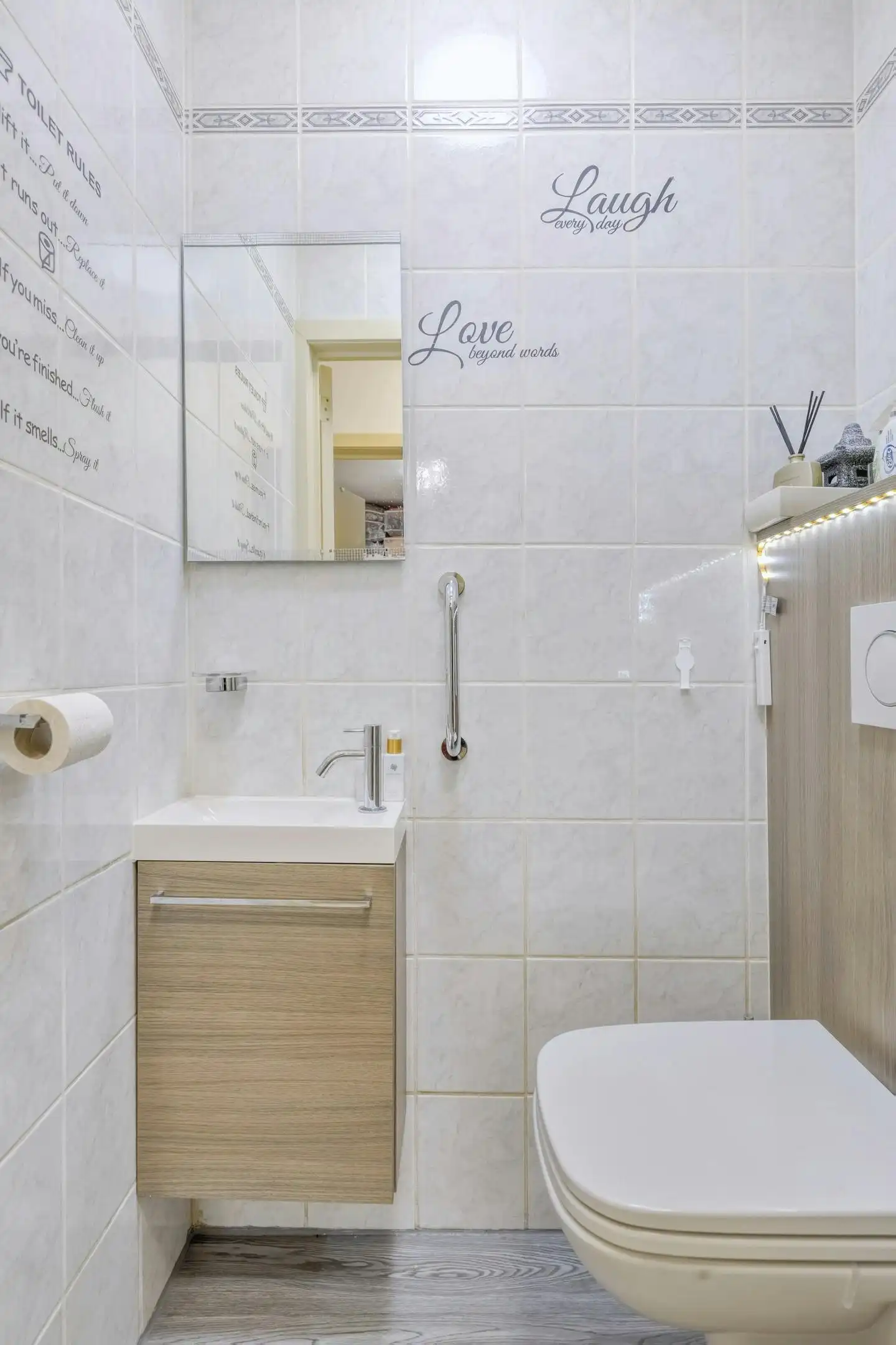 Appartement met 2 terrassen en garage te koop in Wilrijk foto 9