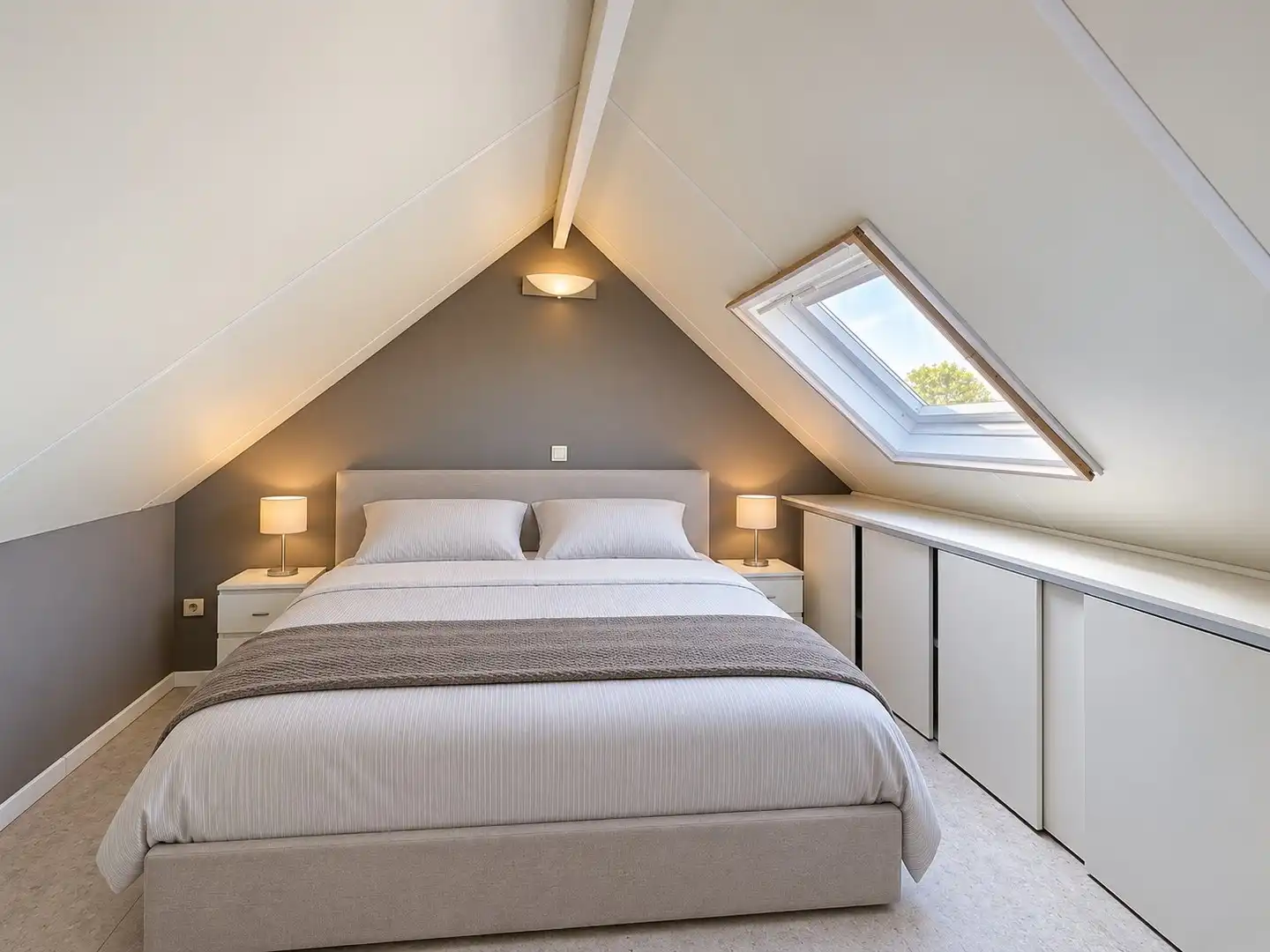 Instapklare vakantiewoning met zonnige tuin en parking. foto 7