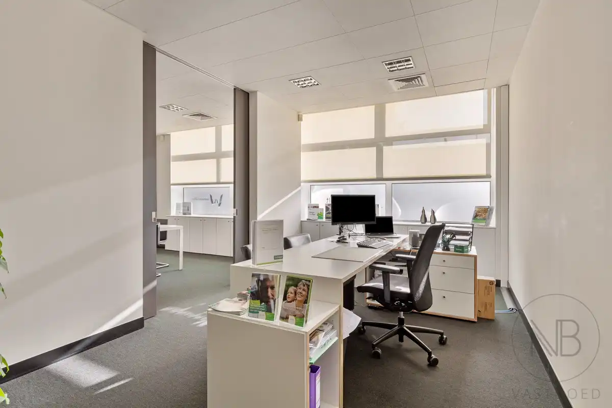 Instapklare en goed gelegen kantoorruimte foto 25