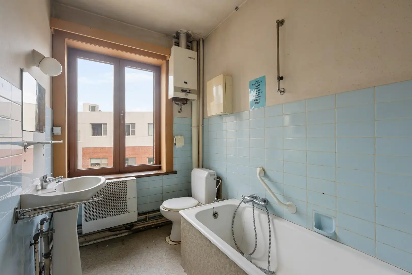 Woning met 7 slaapkamers en tuin met uitweg in Dadizele-centrum foto 14