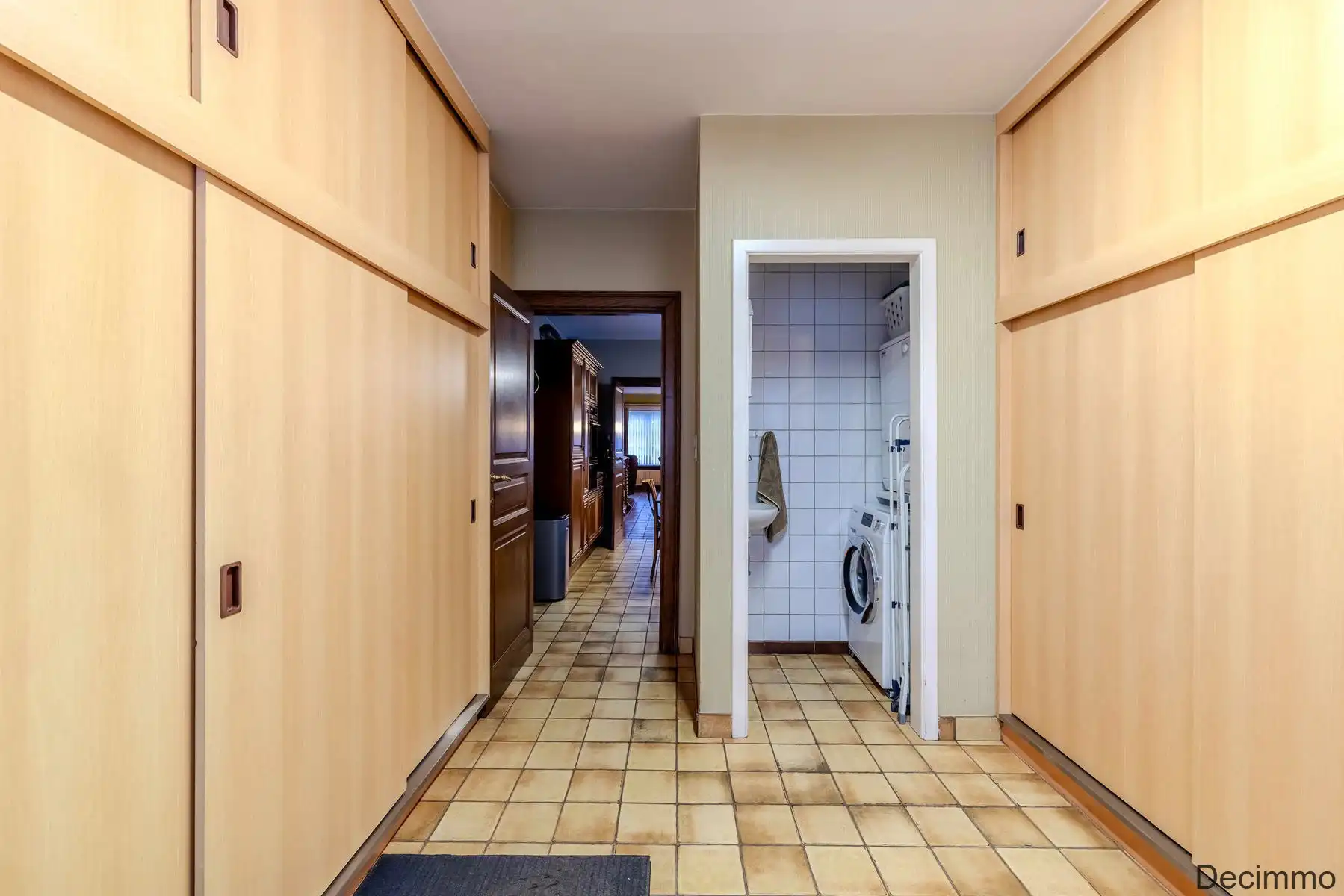 Veelzijdige woning met handelsruimte of kangoeroewonen. foto 26
