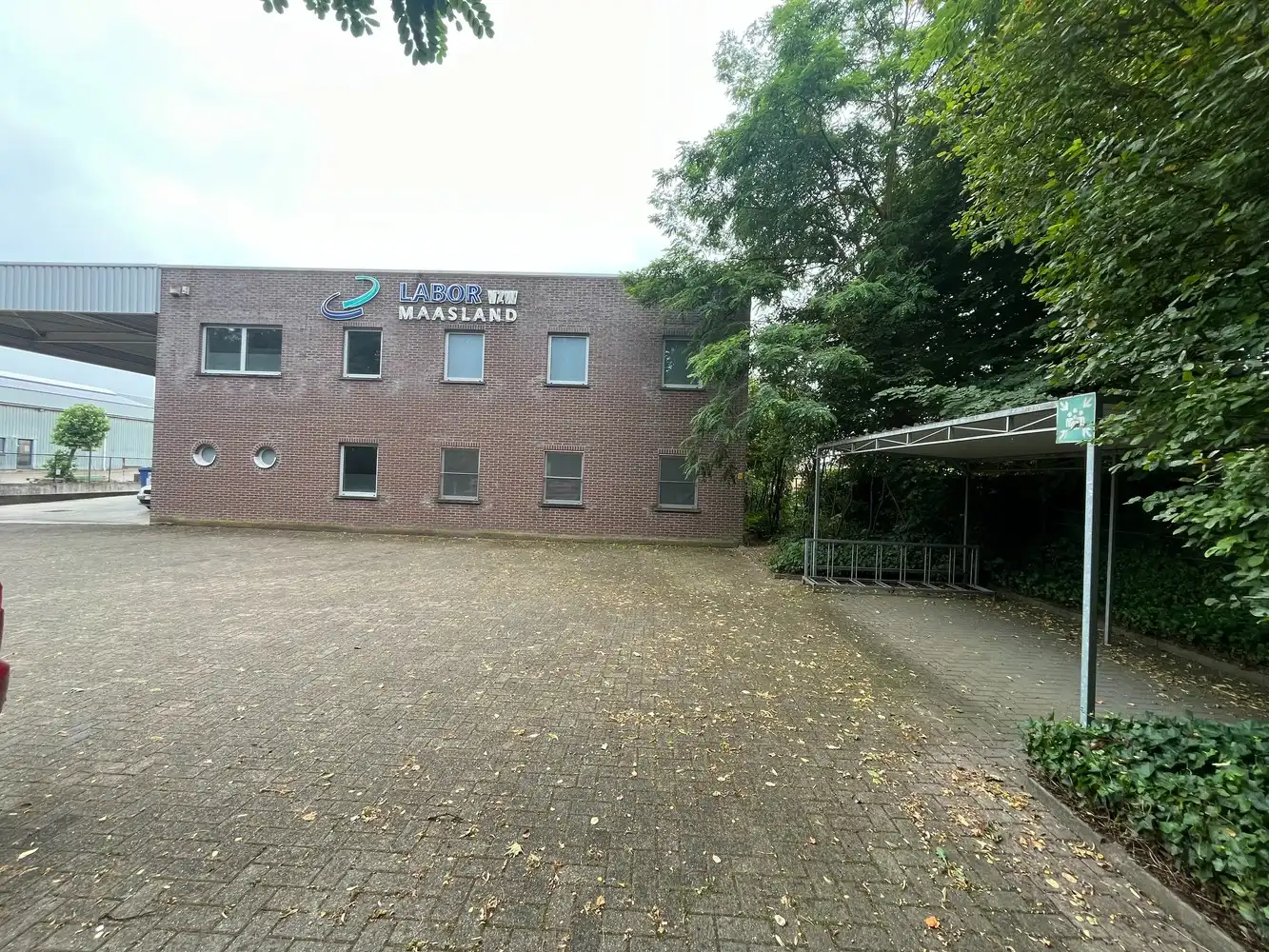 Bedrijfspand op 18a87ca foto 2