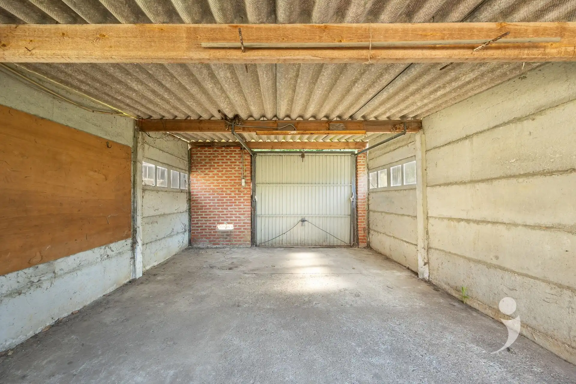 Op te frissen rijwoning met veel karakter (en garage) foto 21