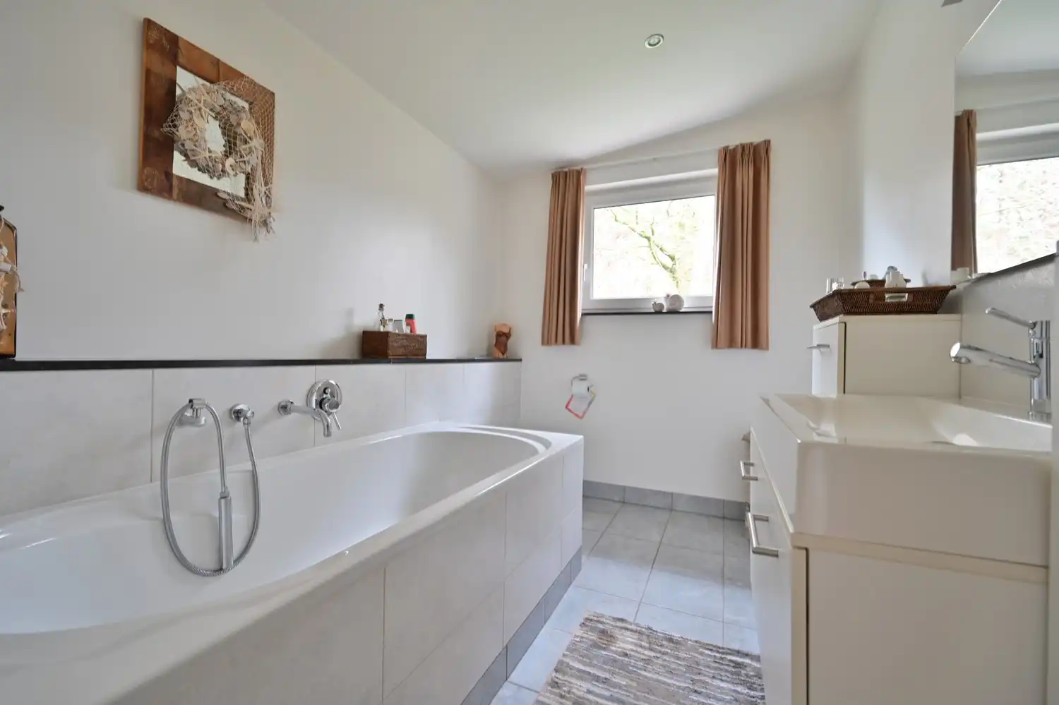 Hier woon je waar rust, ruimte en natuur samenvloeien foto 26