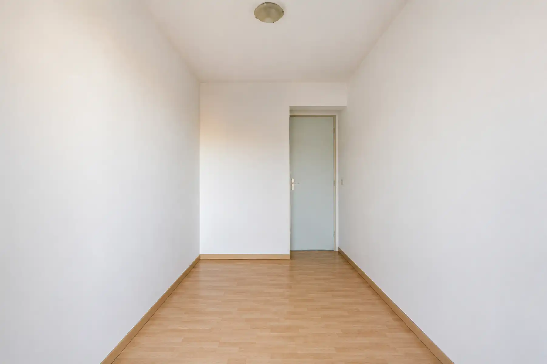 Ruim 3-slaapkamerappartement met terras foto 13