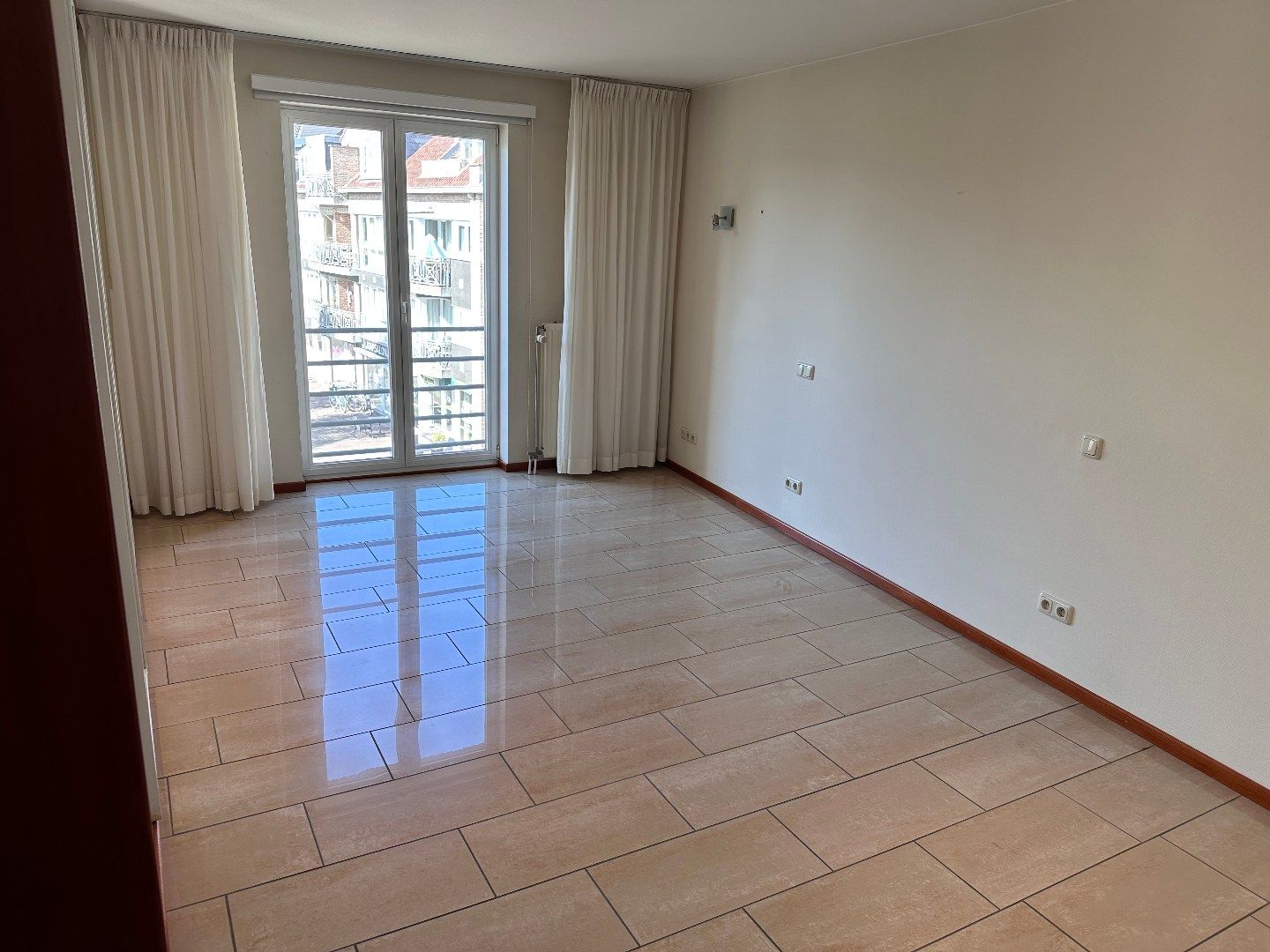 APPARTEMENT VAN 165m² MET 2 SLAAPKAMERS, 2 TERRASSEN en GESLOTEN GARAGE IN LANAKEN CENTRUM !  foto 20