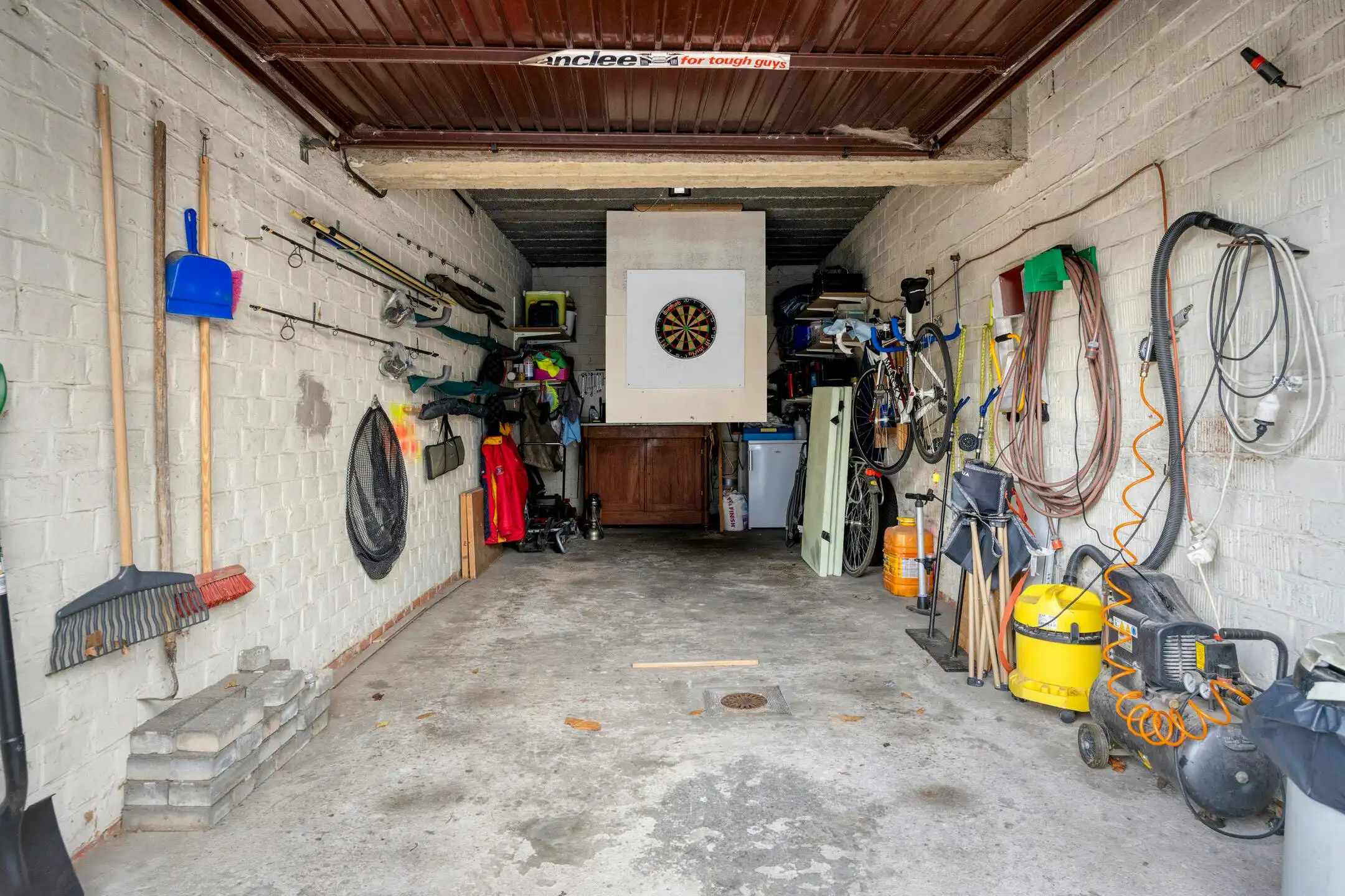 Tweeslaapkamerappartement met terras te koop in Merksem foto 22