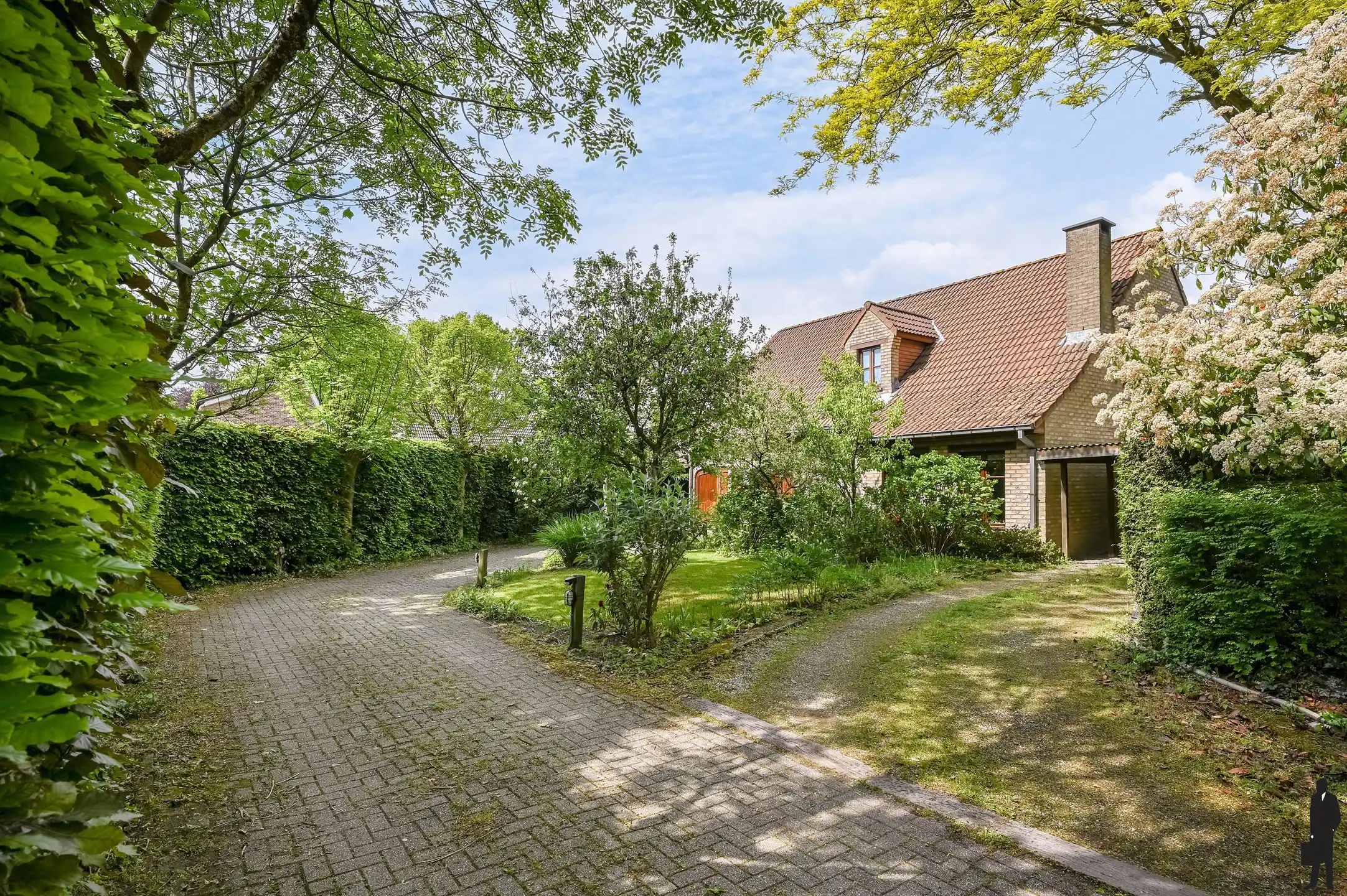 Charmante villa met prachtige tuin in rustige doodlopende straat te Heide. foto 4