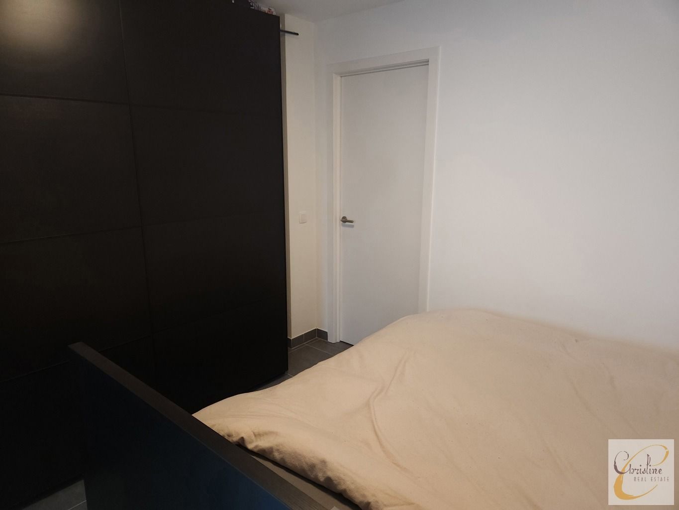 Modern instapklaar appartement met 1 slaapkamer. Topligging foto 12