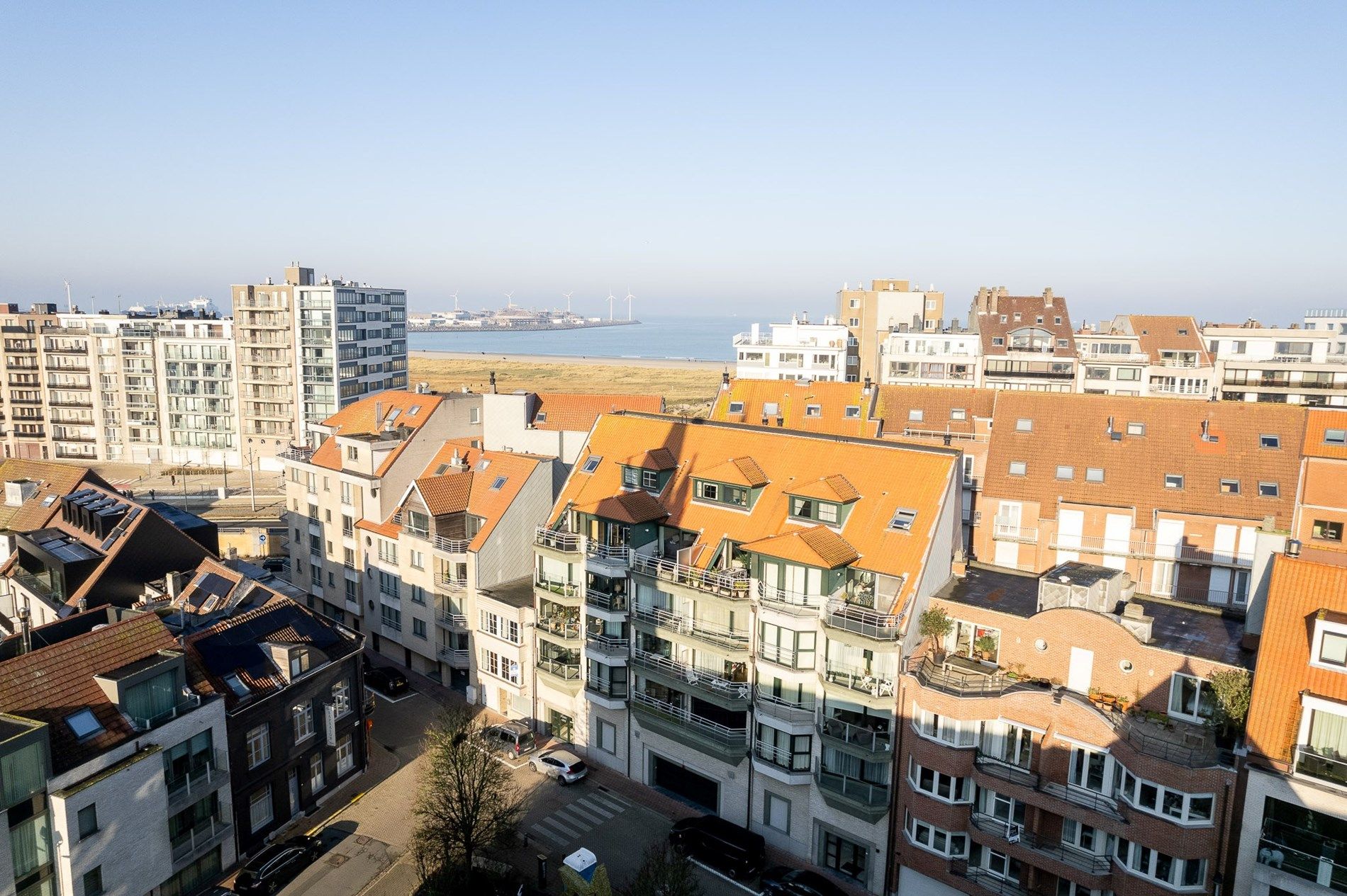 Centraal gelegen huis met het strand van Heist om de hoek foto 20