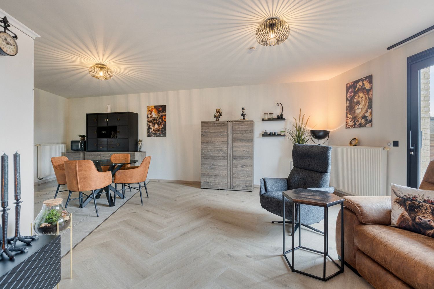 GELIJKVLOERS APPARTEMENT IN HET HART VAN HALEN, VOLLEDIG VERNIEUWD IN 2024! foto 6