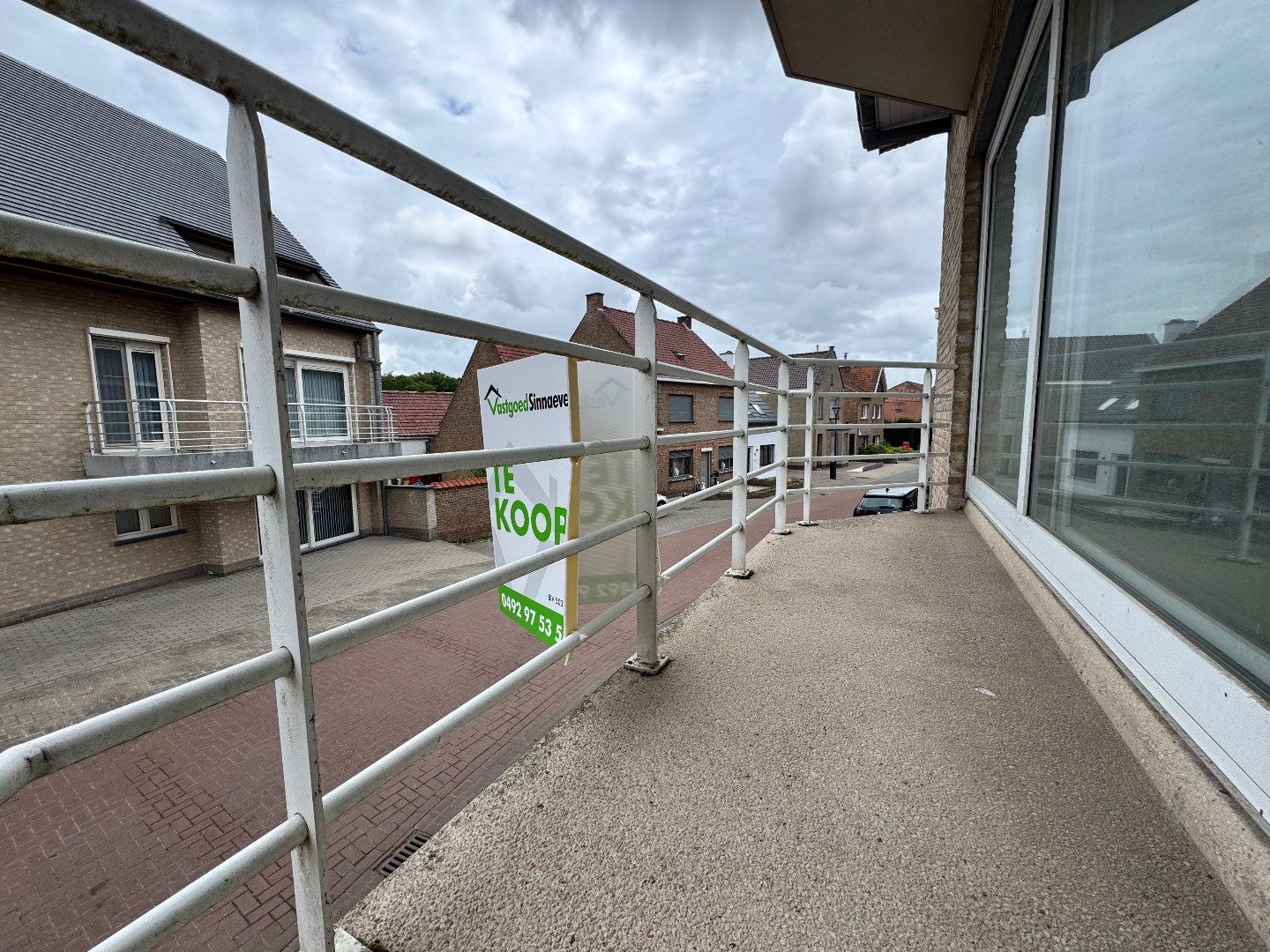 Appartement met 2 slaapkamers en 2 terrassen te Koekelare  foto 5