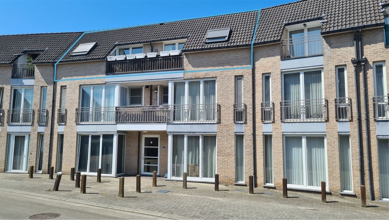 Onderhouden appartement met 2 slaapkamers in hartje Munsterbilzen. foto 14