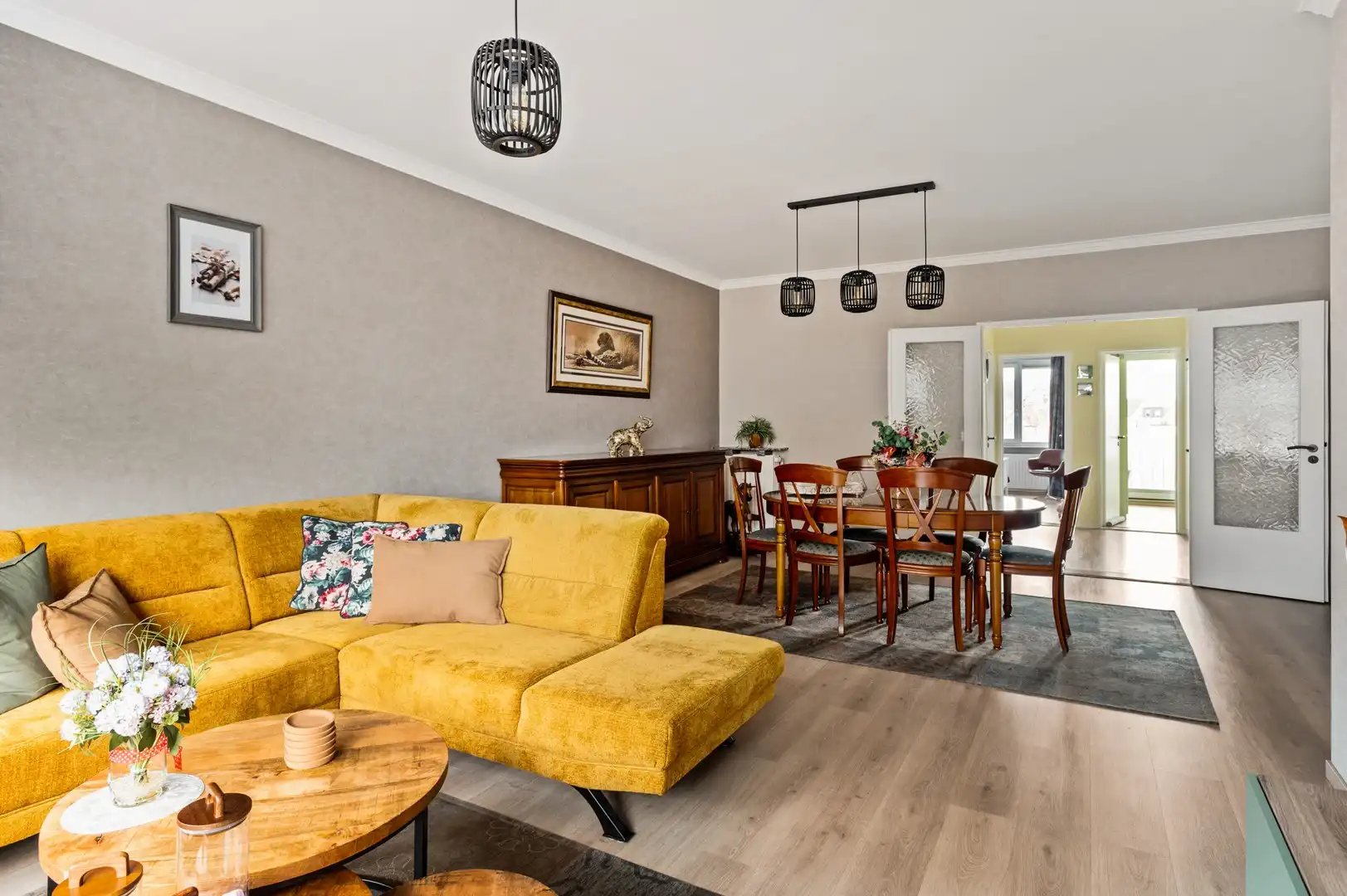 Ruim, instapklaar appartement nabij centrum Merksem foto 4