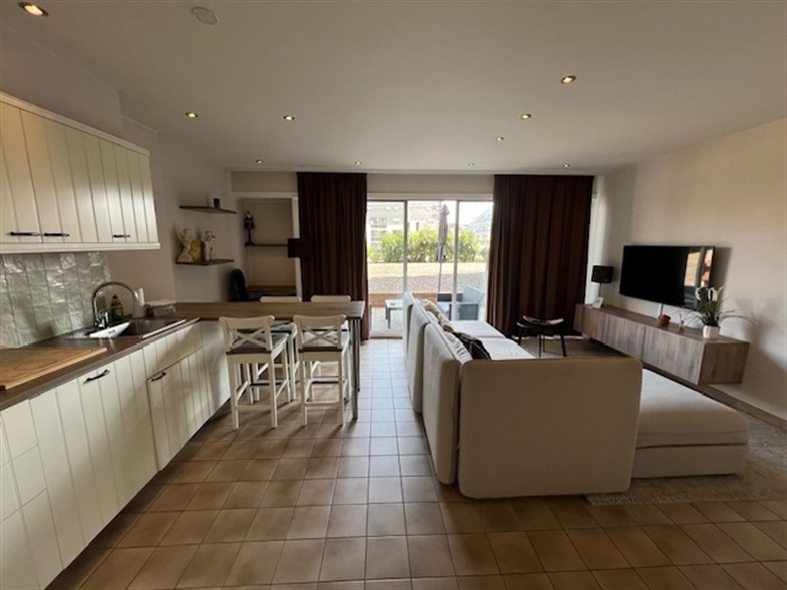 Zonnige instapklare studio met XXL-terras in Nieuwpoort foto 9