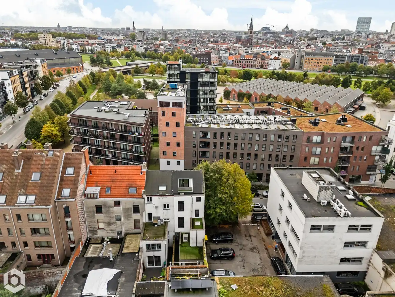 Gerenoveerd herenhuis met 4 slpkrs, 2 badkamers en stadstuin vlakbij Park Spoor Noord foto 20