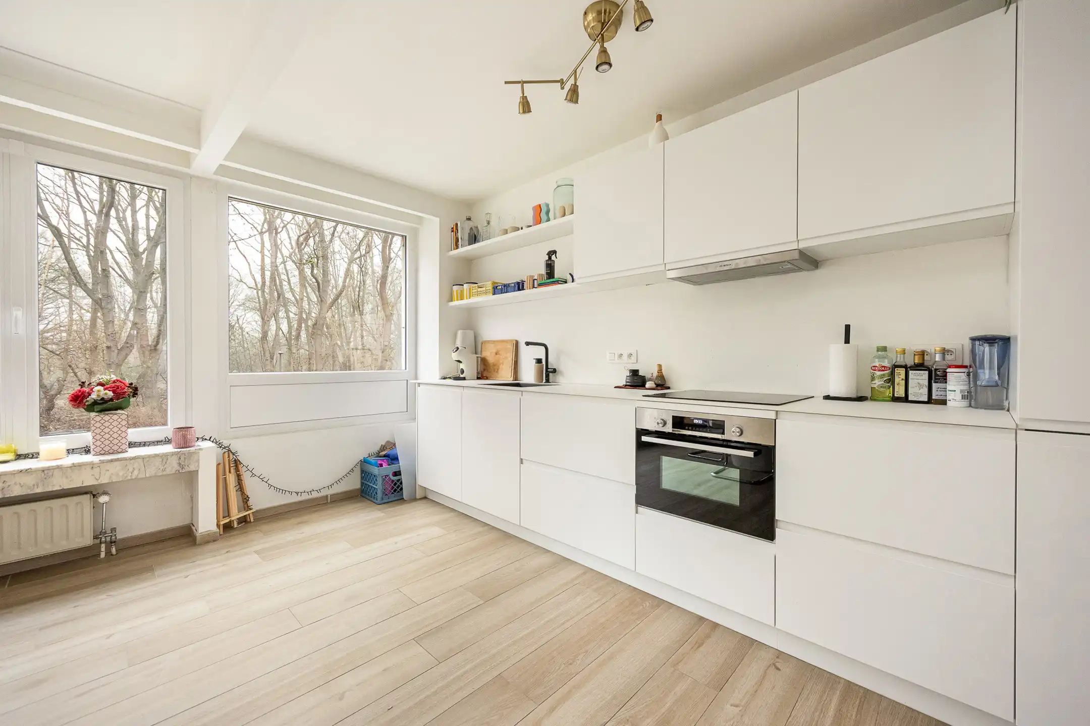 Gerenoveerd appartement nabij een groene omgeving foto 3