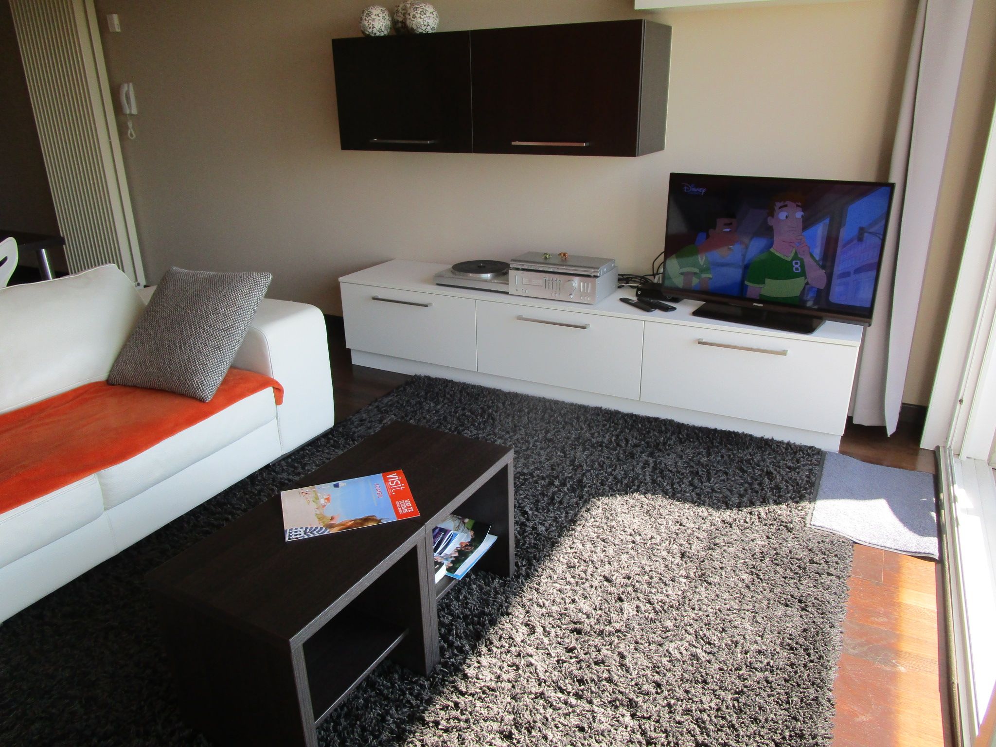 Volledig vernieuwd, luxueus afgewerkt app. met 1 slaapkamer aan de zonnekant met terras foto 4