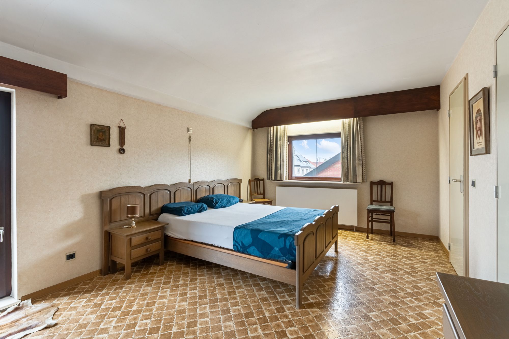 Ruime gezinswoning te koop foto 25