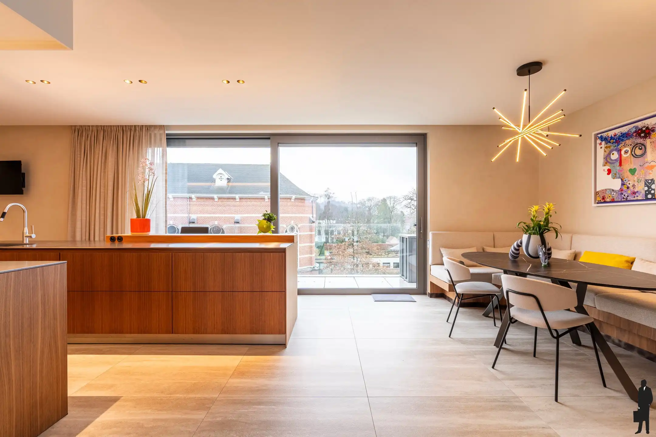 Exclusief villa-appartement van ca. 310 m² foto 6