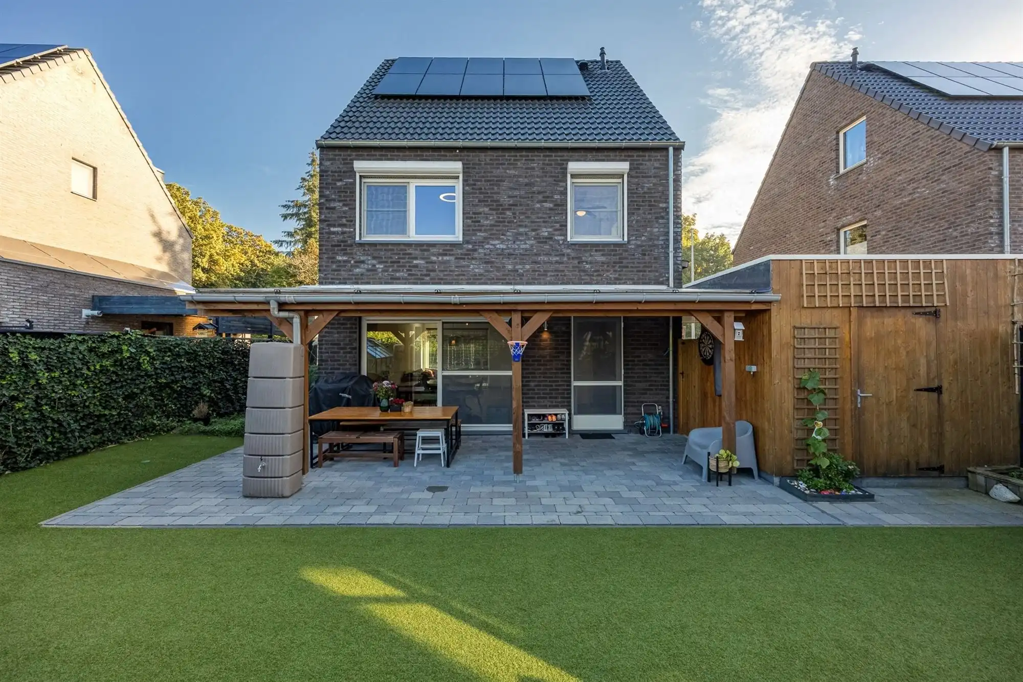 Energiezuinige gezinswoning met 4 slaapkamers en tuin foto 27