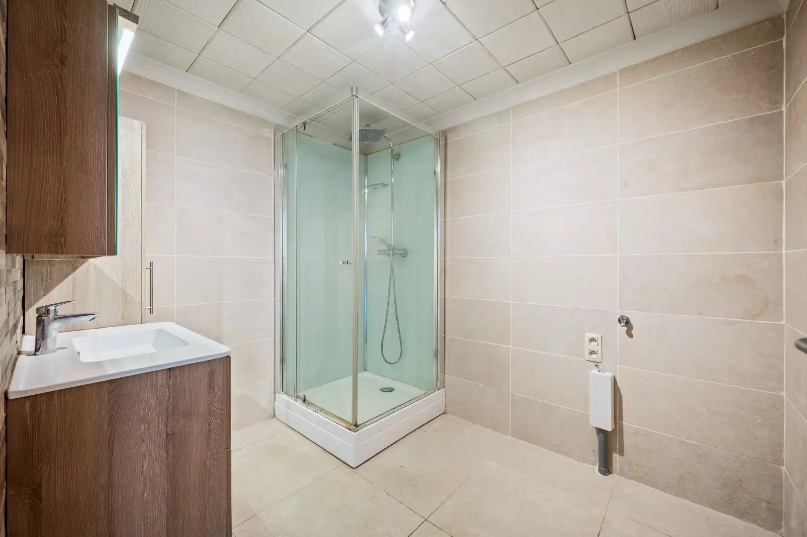 Ruim, instapklaar appartement te centrum Tienen foto 15