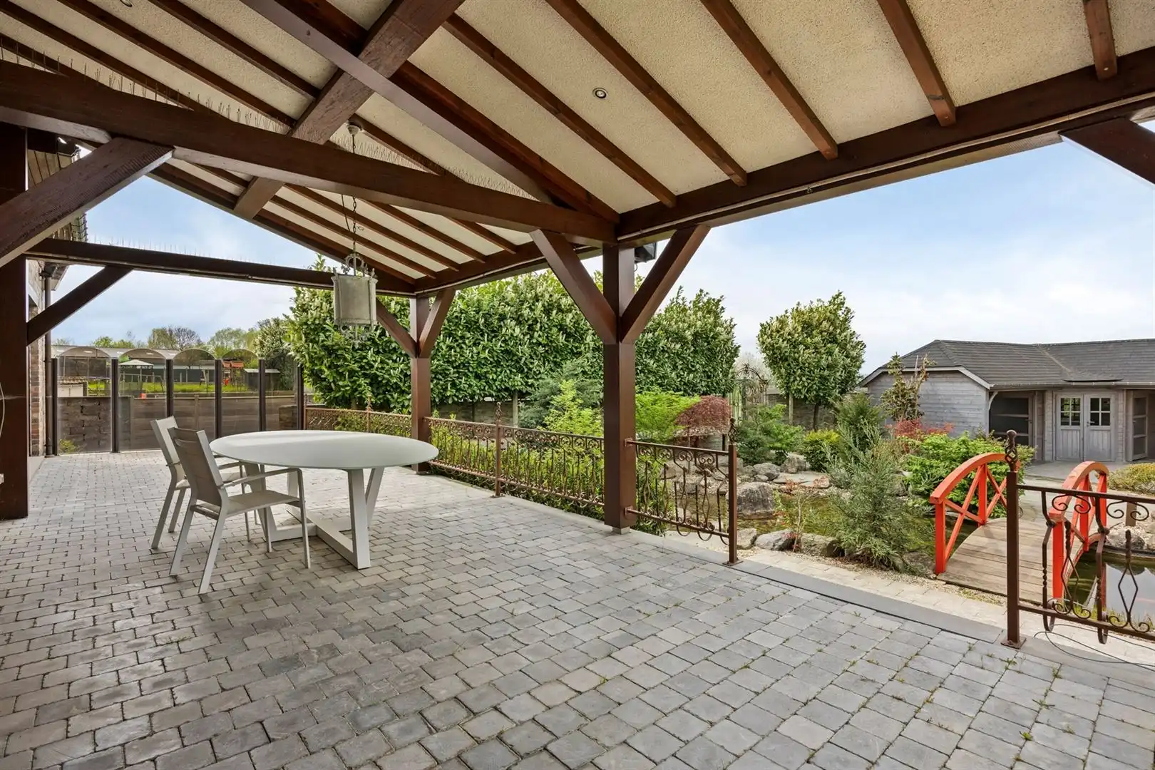 Exclusieve Villa met Luxe afwerking en idyllische tuin. foto 35