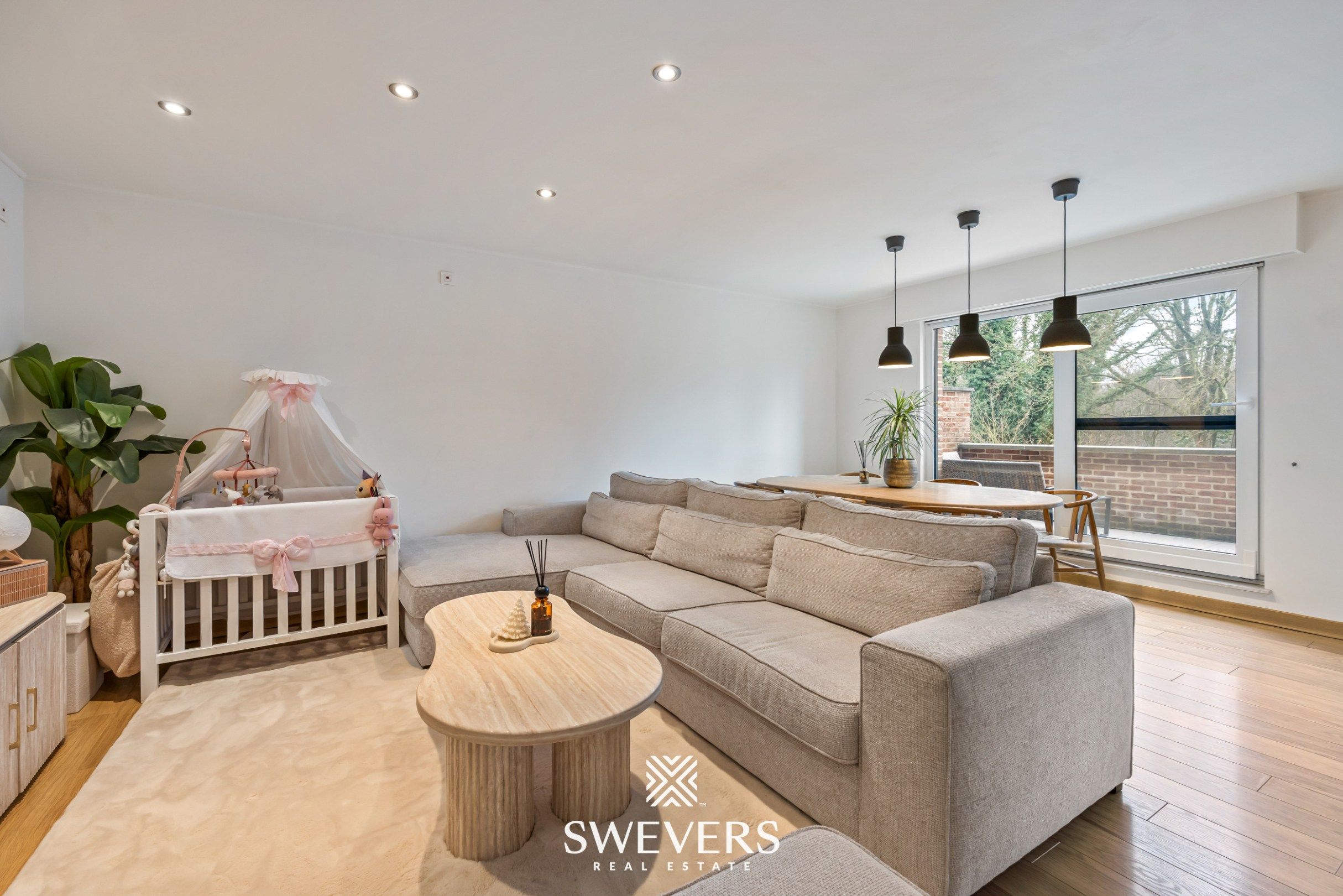 Hoogwaardig duplexappartement met zonnig terras op de bruisende Vennestraat in Genk  foto 4