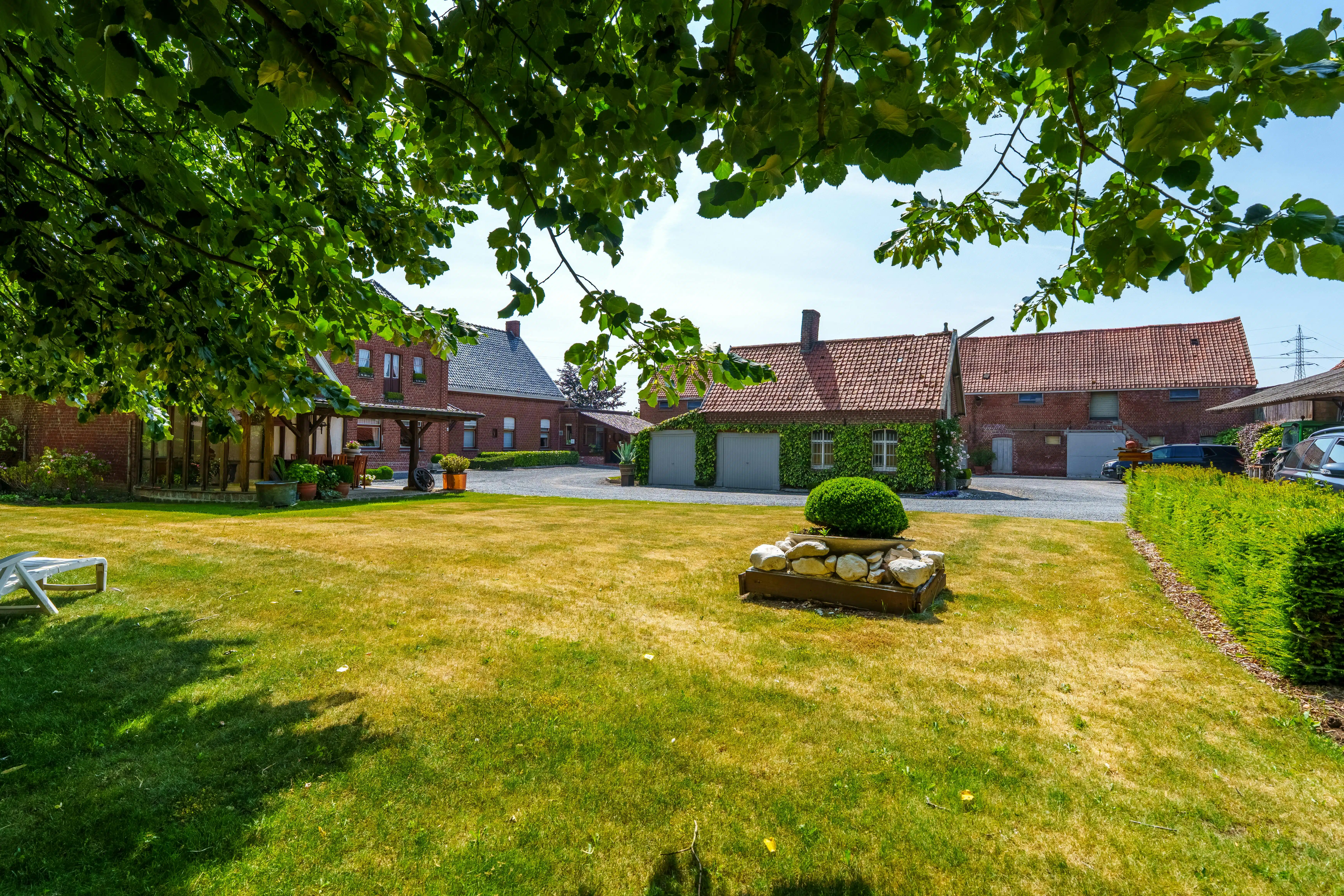 Karaktervolle historische hoeve te Sint-Eloois-Winkel  foto 8