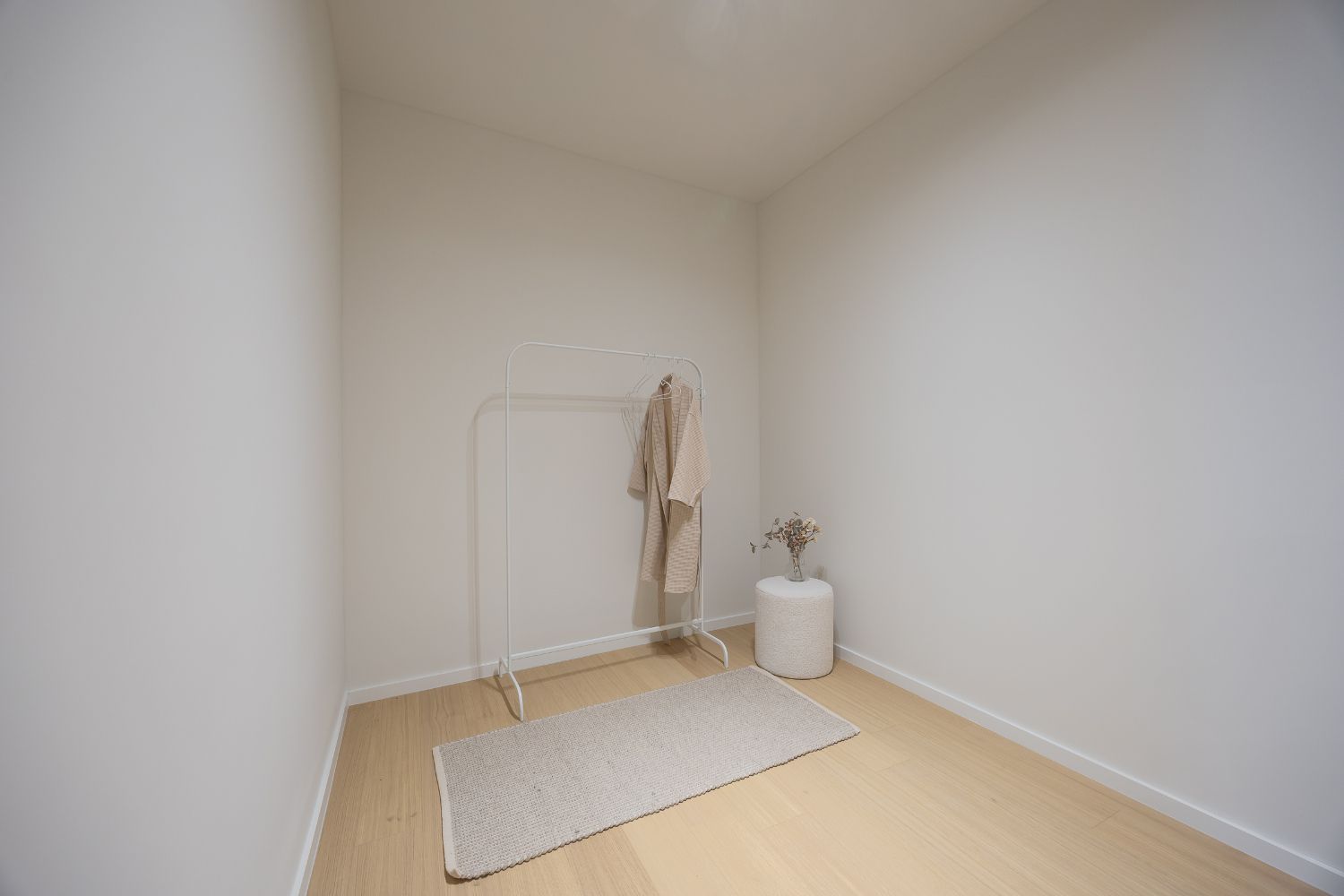 Gerenoveerd twee slaapkamer appartement in centrum Oostende foto 18