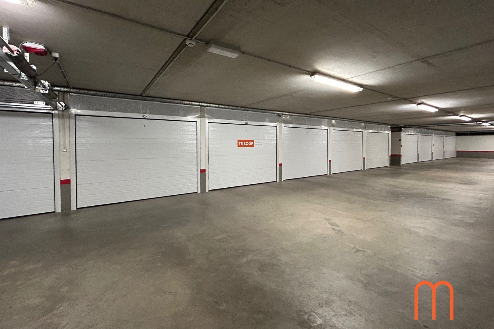 Ruime garagebox in residentie Victoria foto 3