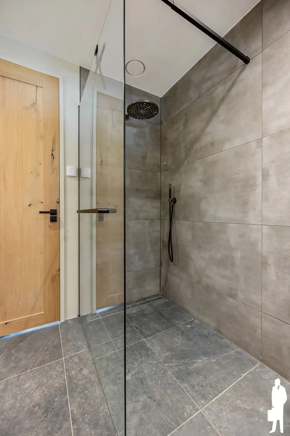 Volledig gerenoveerde gelijkvloerse woning met 2 slaapkamers en zonnige tuin in een rustige, bosrijke omgeving te Essen Wildert foto 23